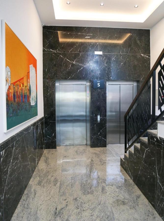 Central Luxury Apartment Priştine Dış mekan fotoğraf