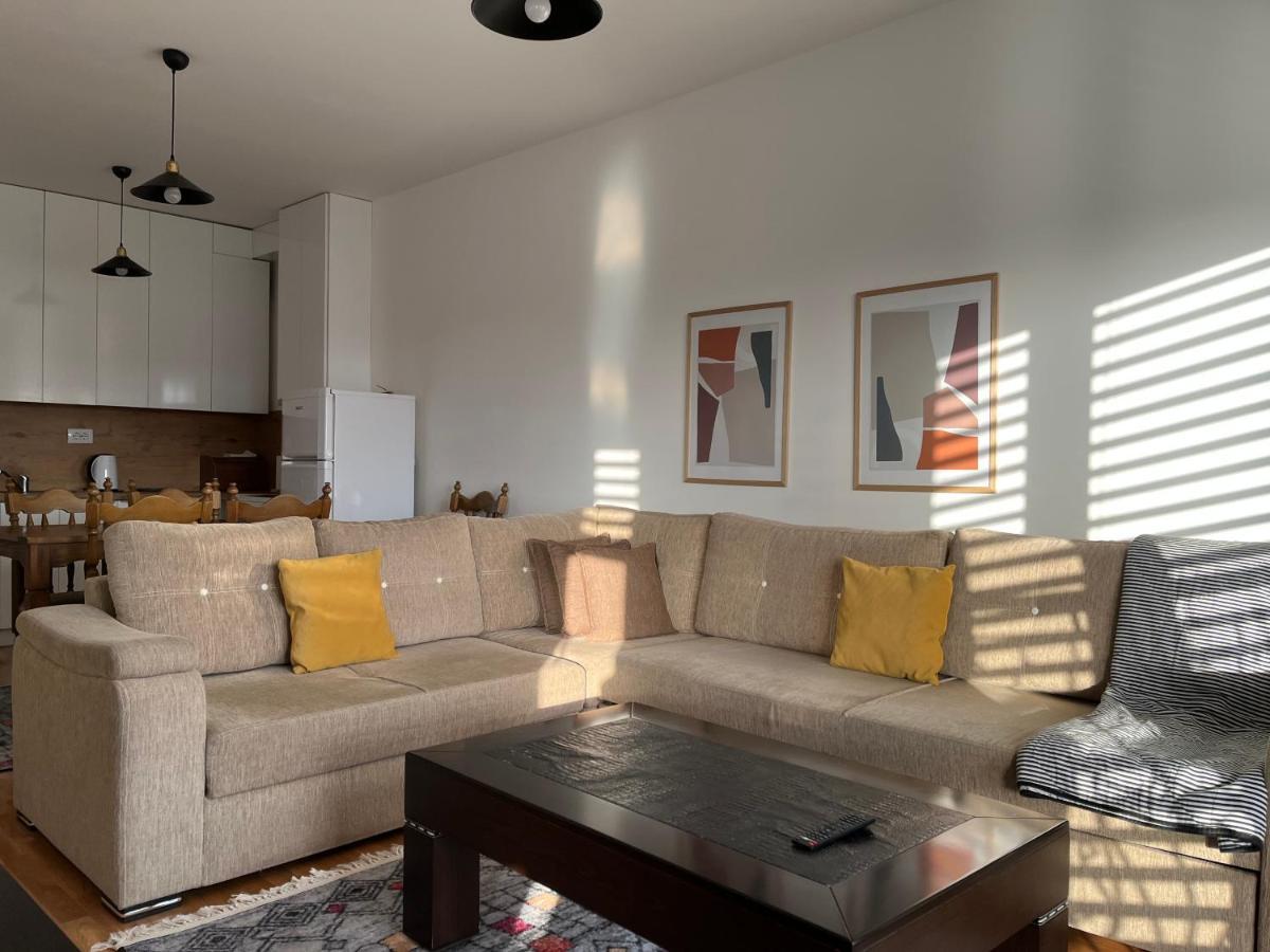 Central Luxury Apartment Priştine Dış mekan fotoğraf